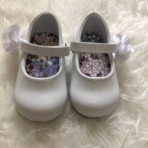 White Toddler Dress Shoes - size 3 (baby)
